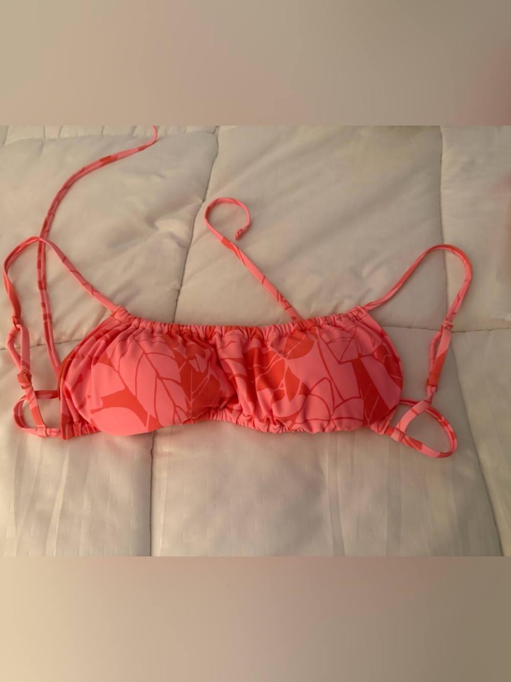 Aerie Coral Pink Leaf Print Women’s Swim Top Size M